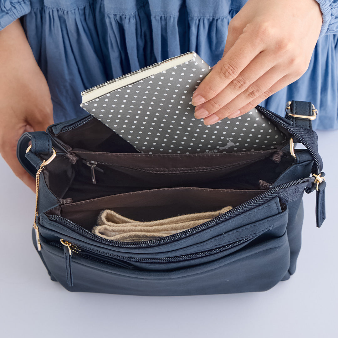 時短バッグ 合皮チャーム付きショルダーバッグ EL7188