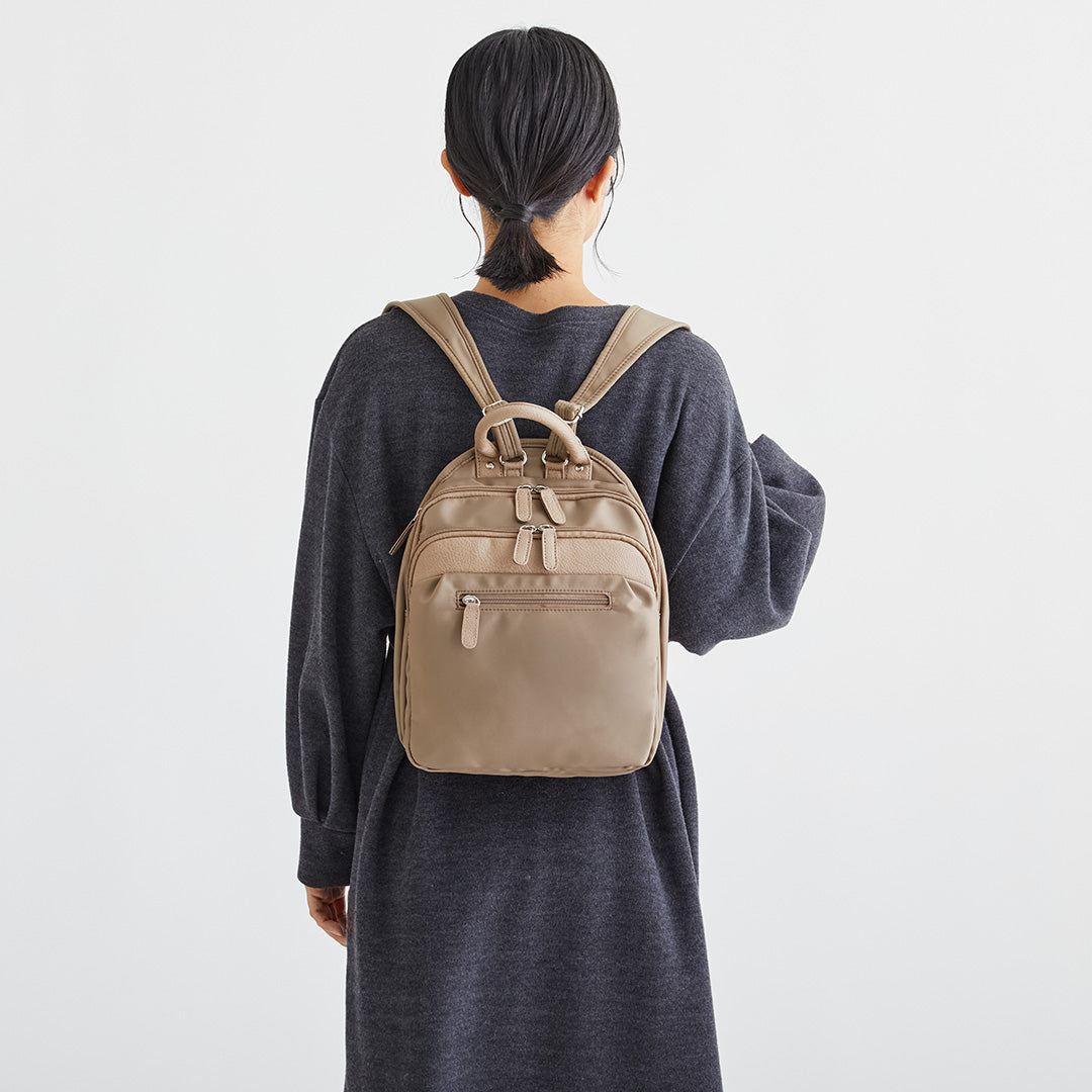 ZAZA はっ水ナイロンリュック小 EL5549