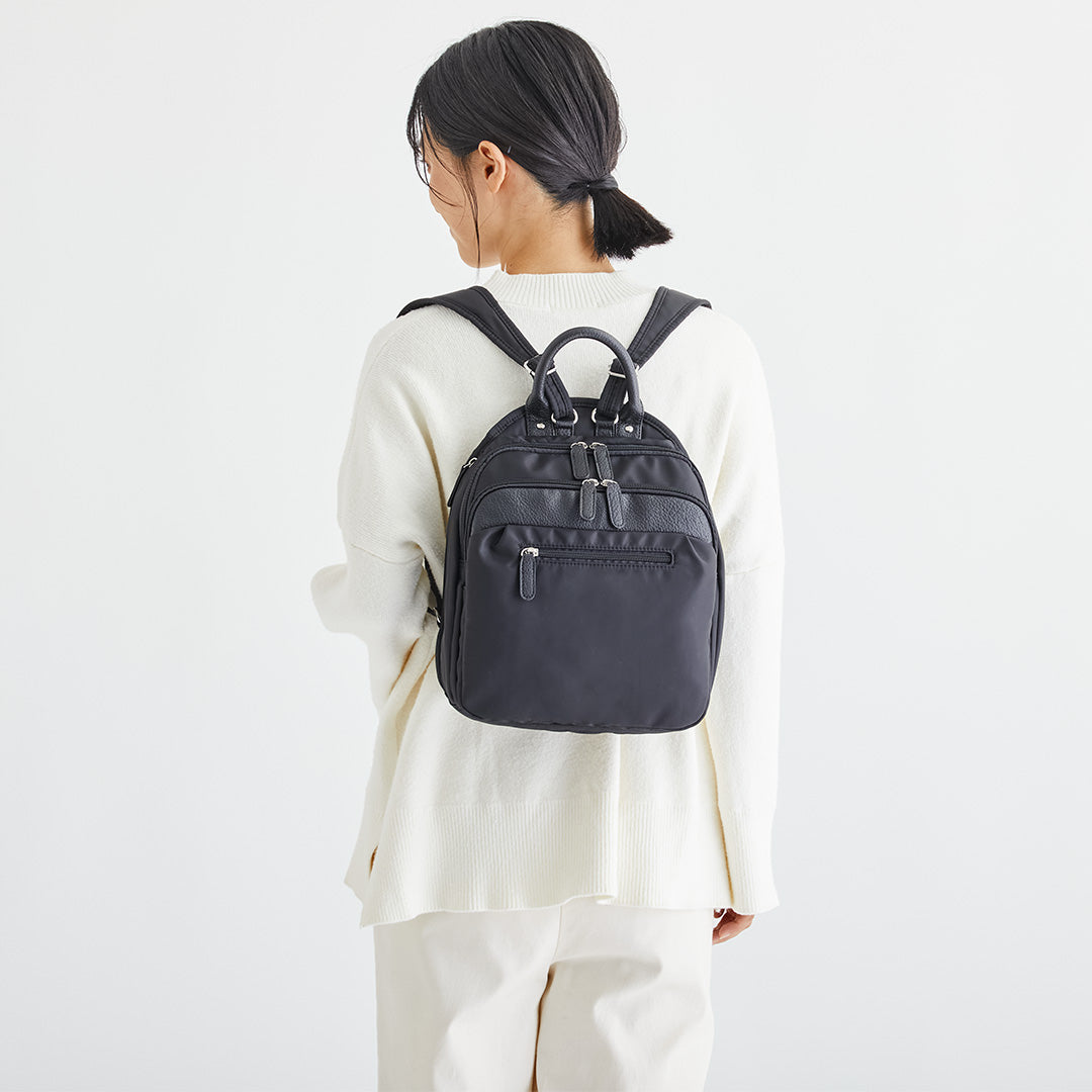 ZAZA はっ水ナイロンリュック小 EL5549