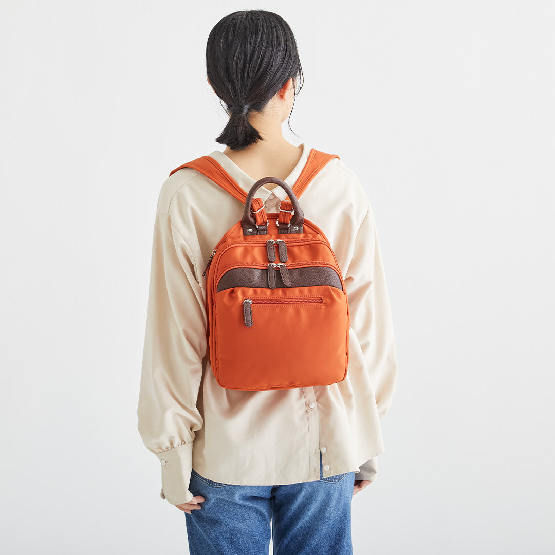 ZAZA はっ水ナイロンリュック小 EL5549