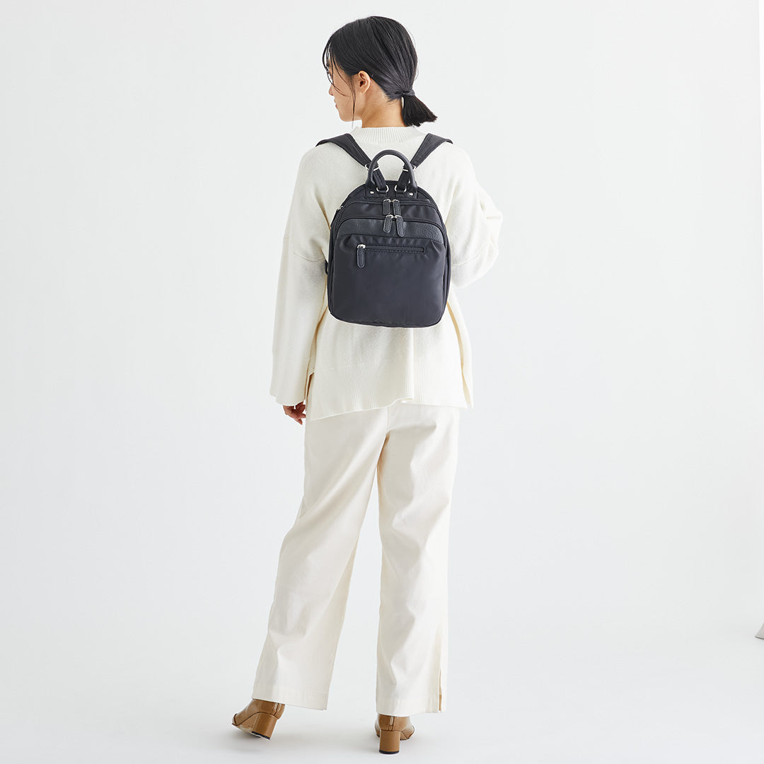 ZAZA はっ水ナイロンリュック小 EL5549