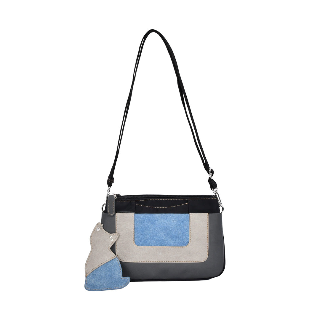 シワナイロン×合皮猫チャーム付きマルチカラーショルダーバッグミニ ブラック×ブルー 正面