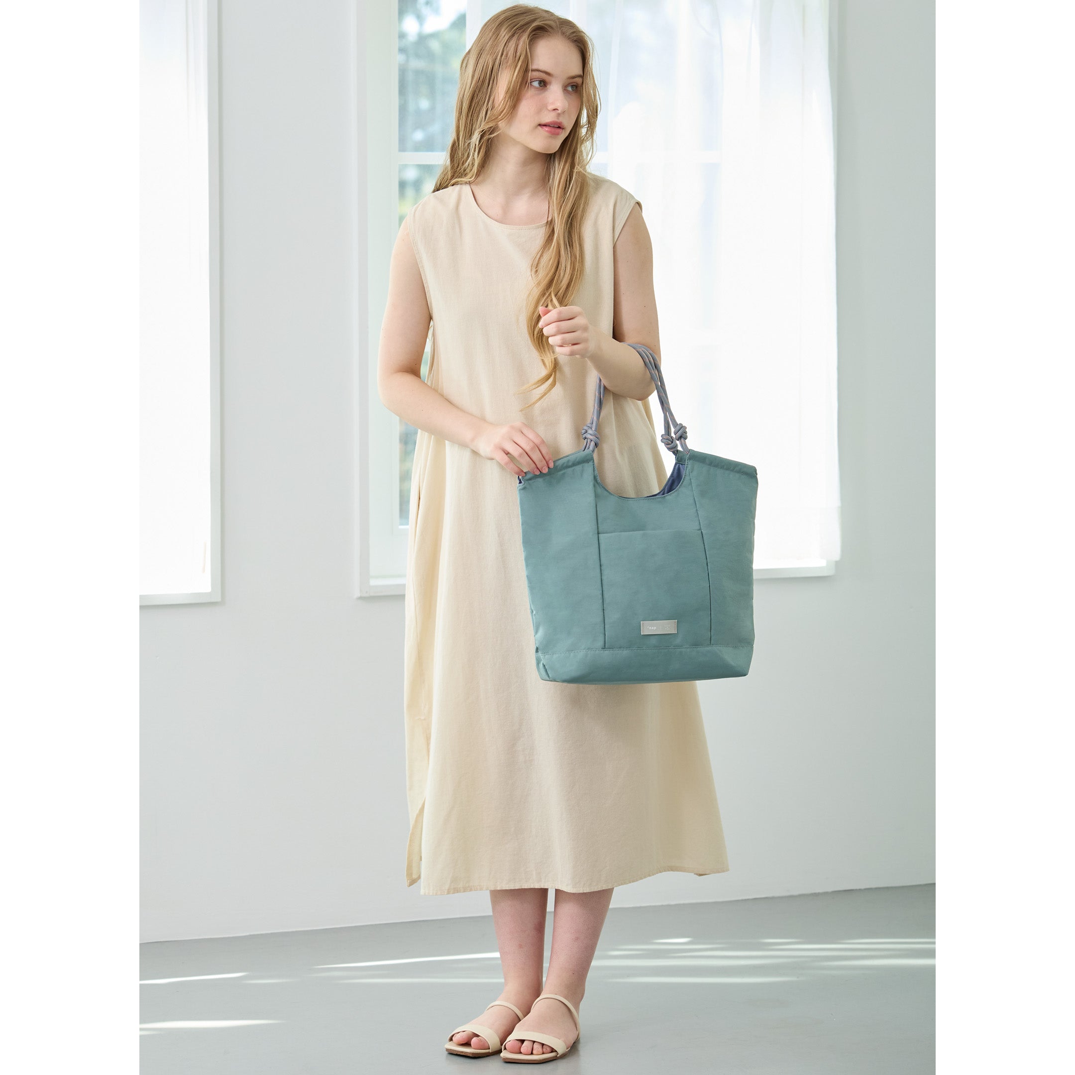 *nap ロープハンドルトートバッグ/通勤/デイリー/お出かけ/トートバッグ/ナイロン/A4対応/はっ水/軽量