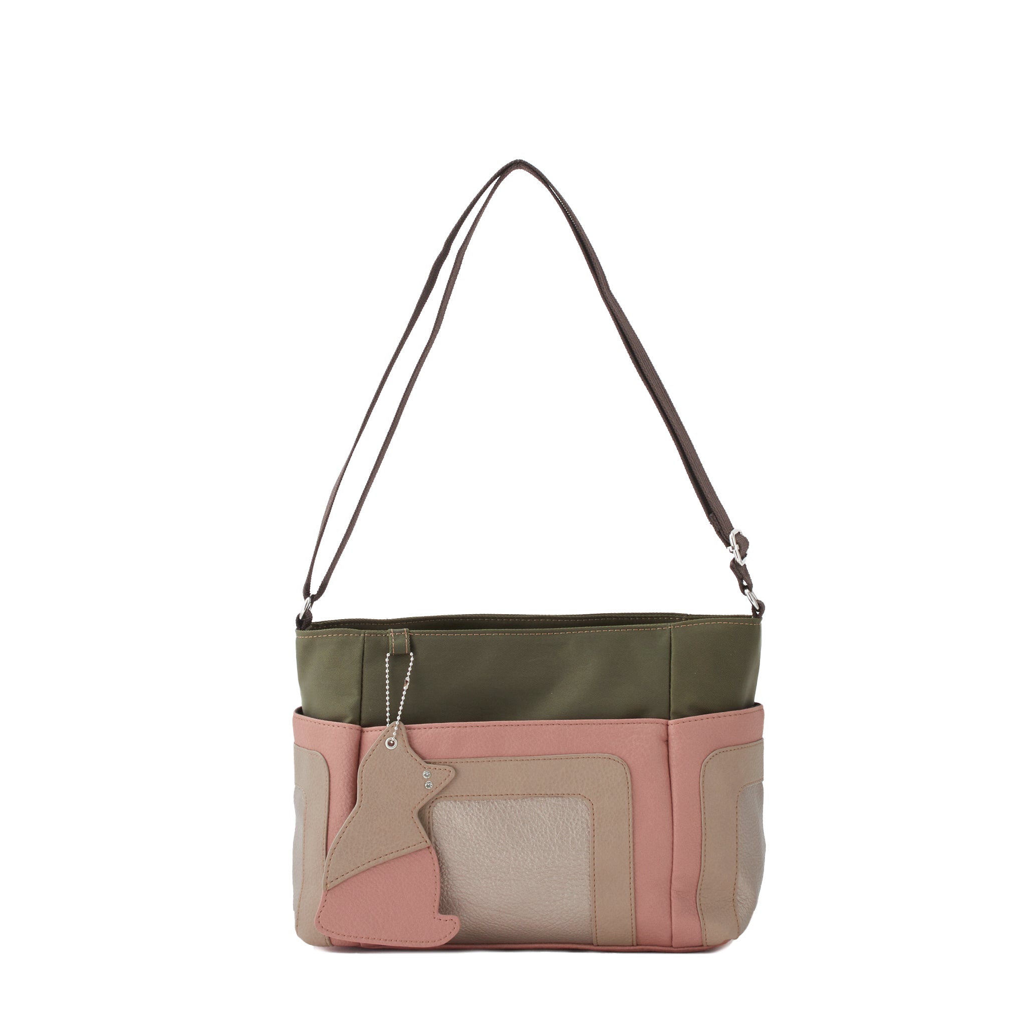 ピンクとカーキ配色の切り替えショルダーバッグ 猫型チャーム付き