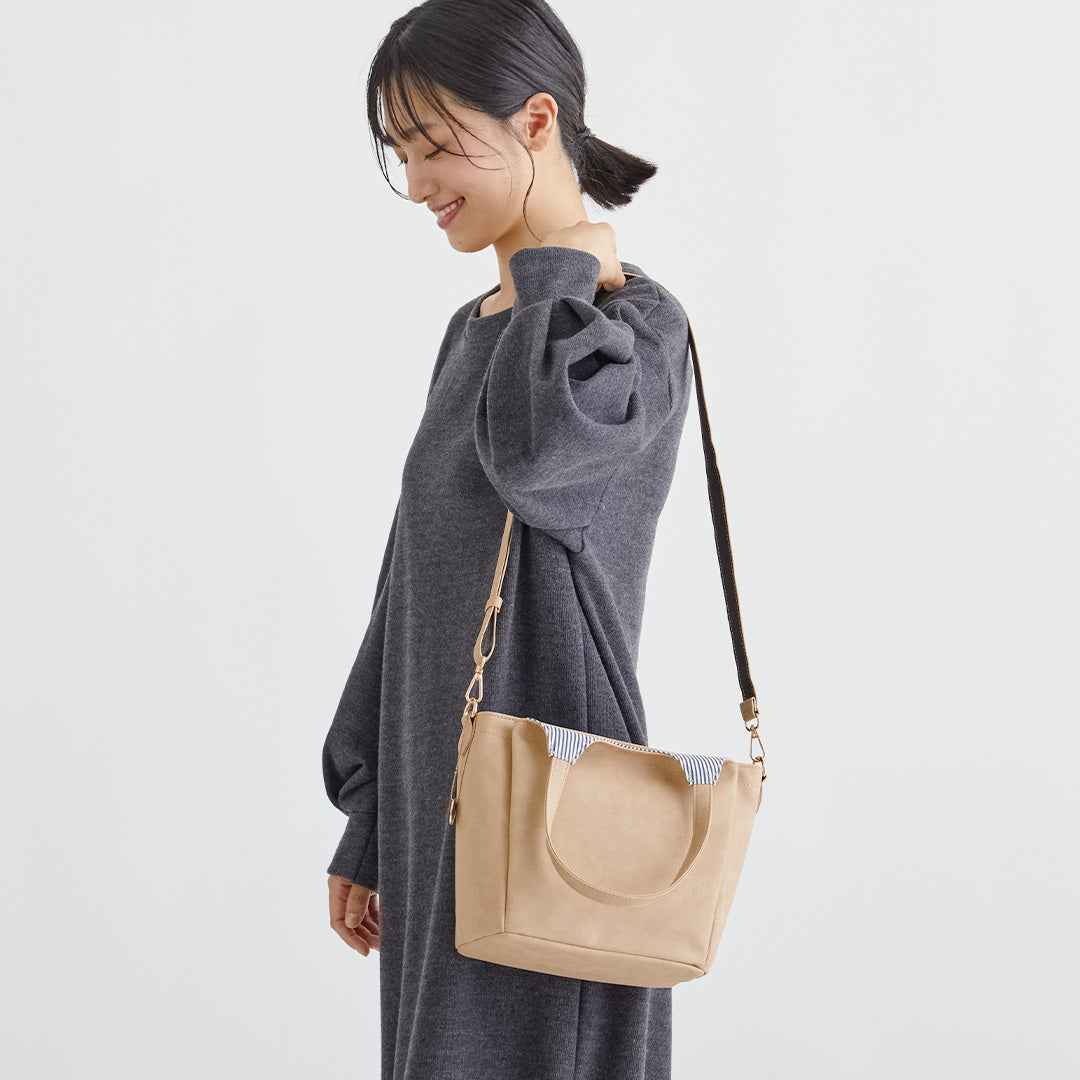 時短バッグ 合皮チャーム付き2wayハンドバッグ EL7153