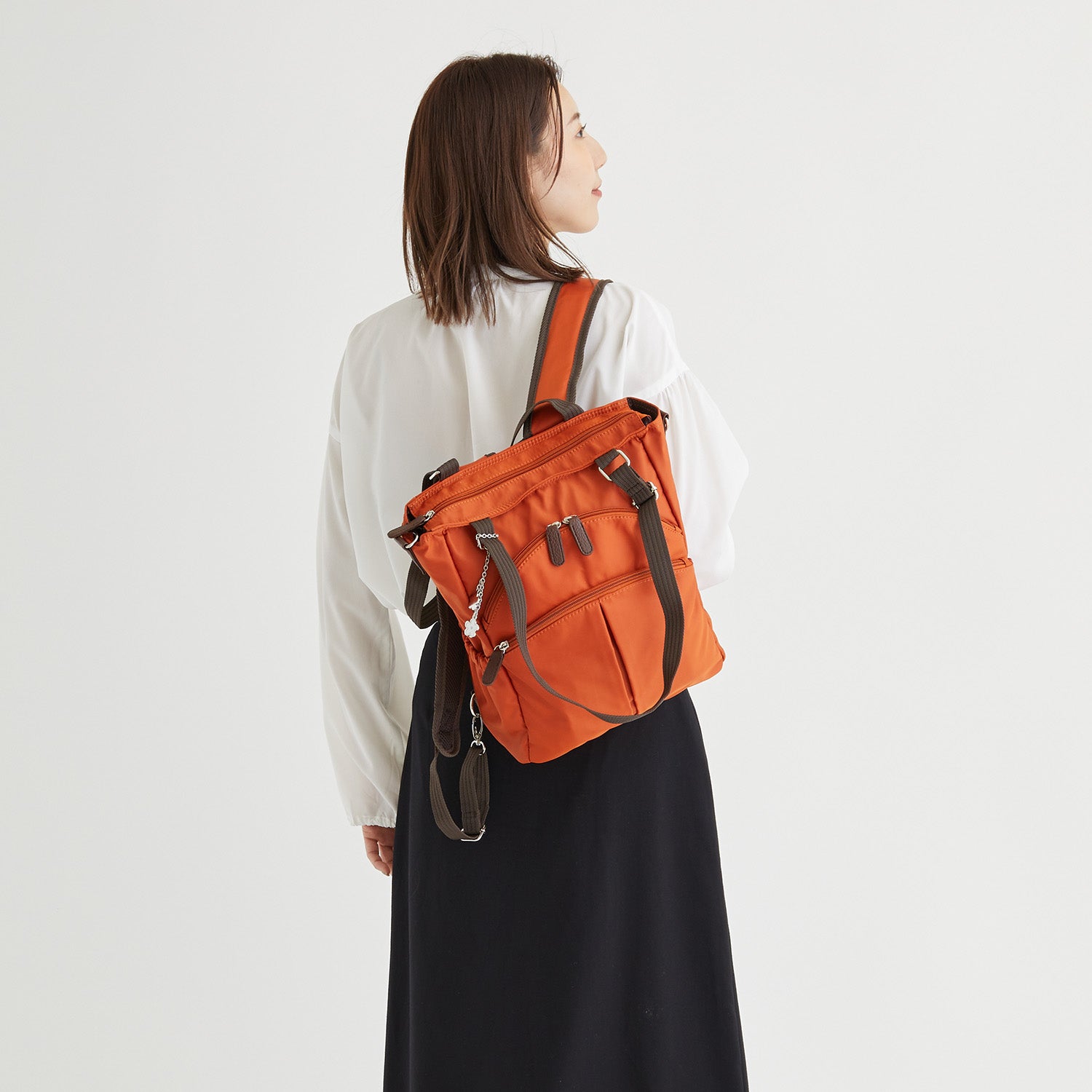 ZAZA はっ水ナイロン花チャーム付き4wayバッグ EL5629