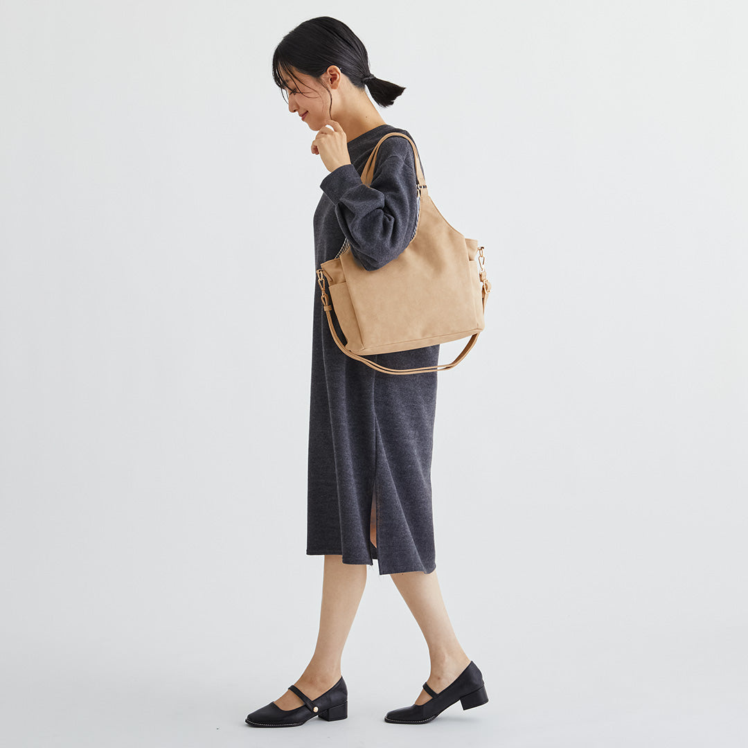 時短バッグ 合皮チャーム付き2wayトートバッグ EL7117