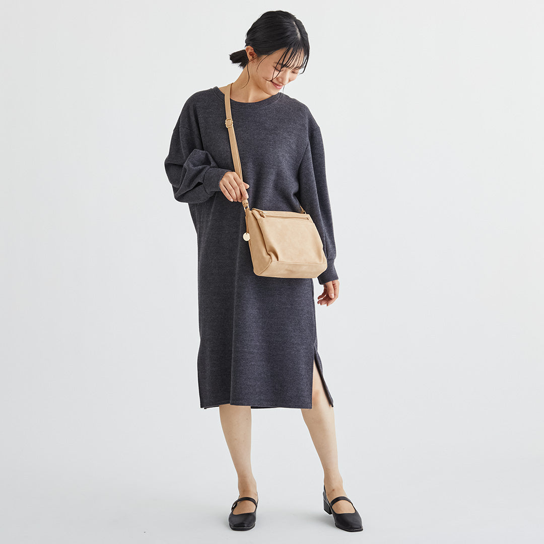 時短バッグ 合皮チャーム付きショルダーバッグ EL7188