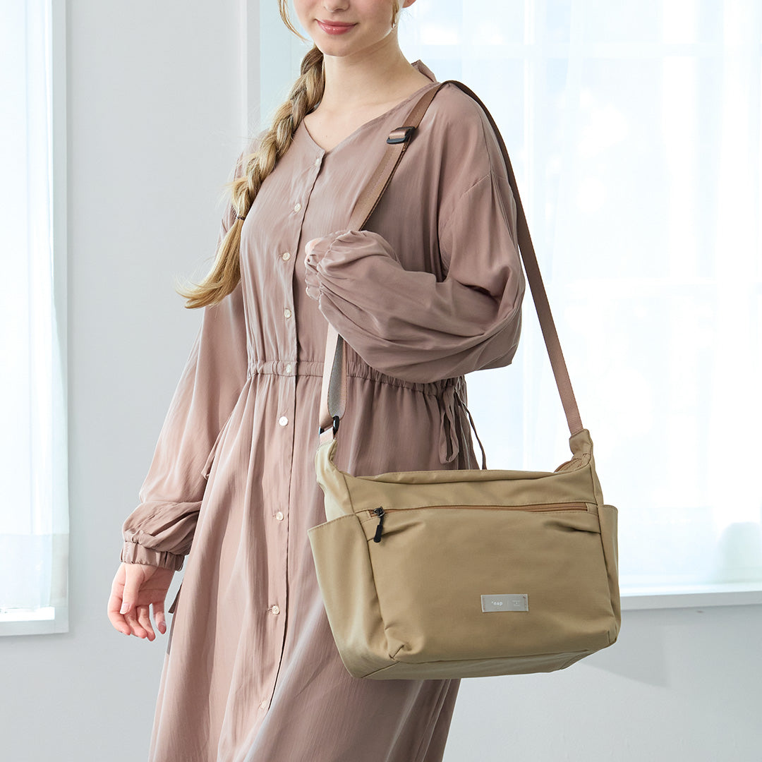 *nap 2層ショルダーバッグ ベージュ/通勤/デイリー/お出かけ/トートバッグ/ナイロン/はっ水/軽量/多収納