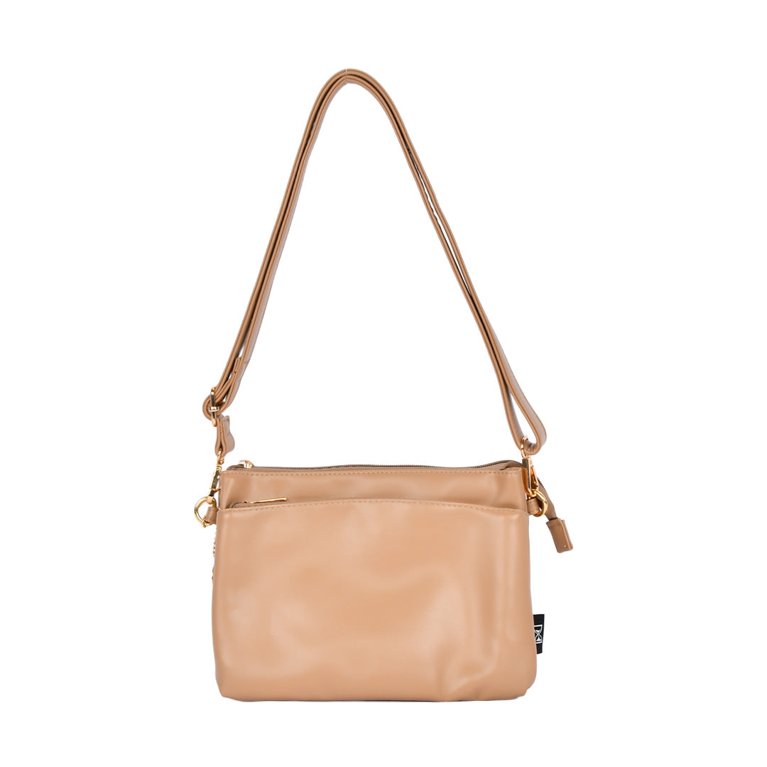 ベージュ合皮ショルダーバッグ 正面