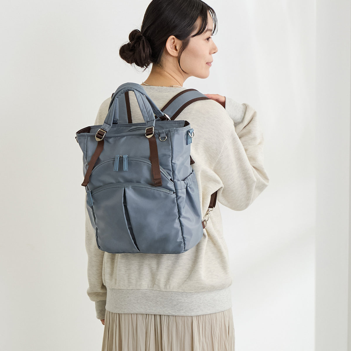 ZAZAPLUS はっ水ナイロン花チャーム付き4wayバッグ ZP003